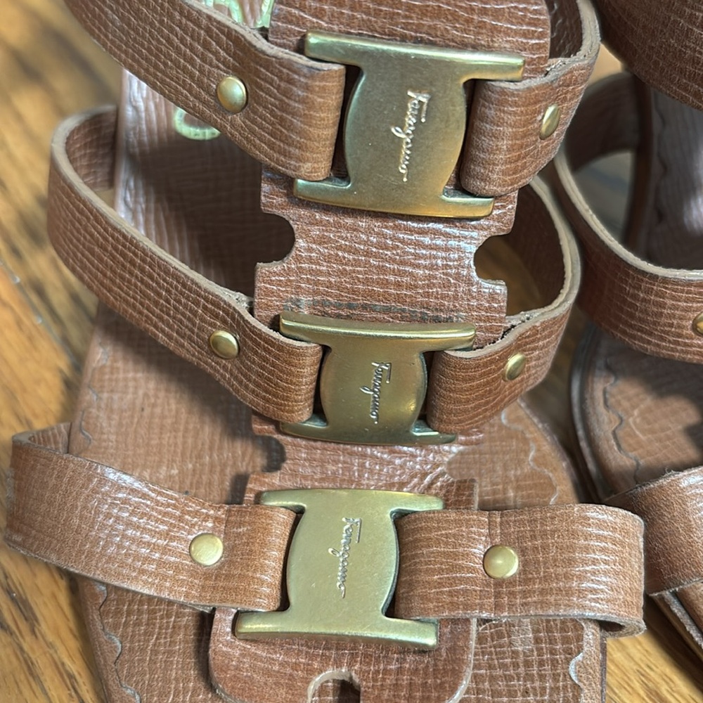 Salvatore Ferragamo Brown Leather Sandals Heels 8.5 - Picture 6 of 6